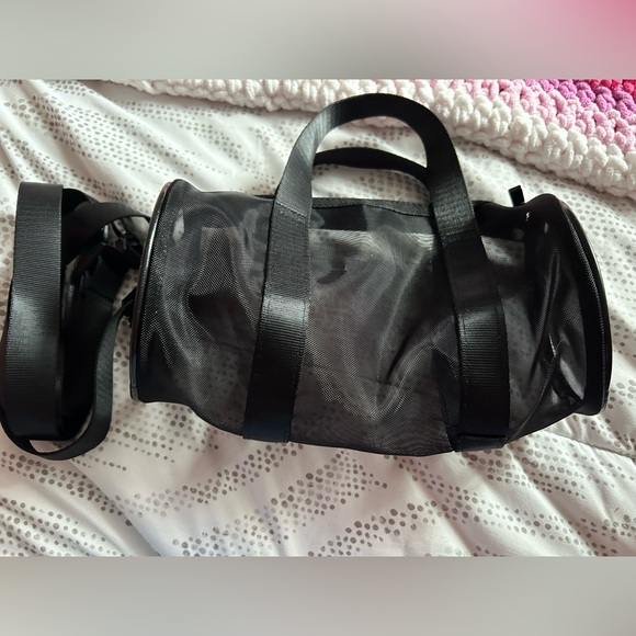 Guess bag - Picture 2 of 3